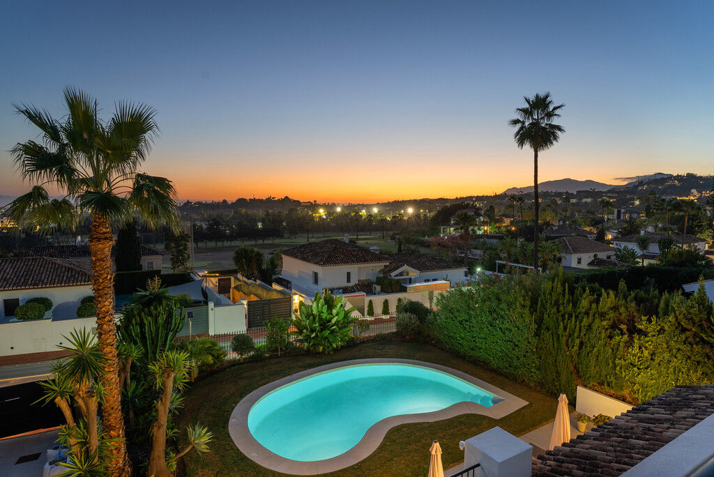 Marbella Scandinavian villa photograph 20