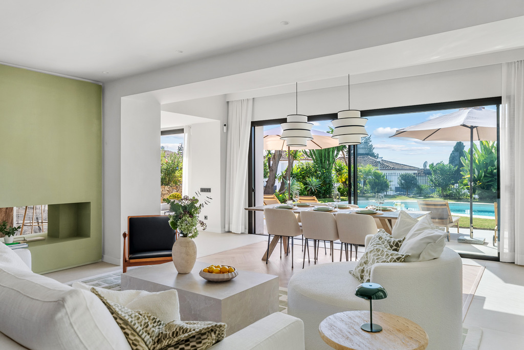 Marbella Scandinavian villa photograph 9